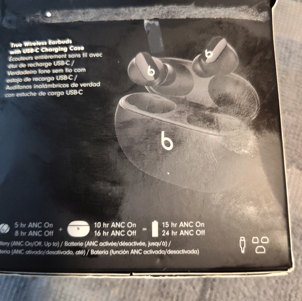 Beats earbuds